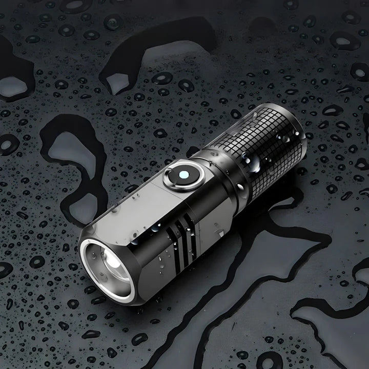 Mini LED Taschenlampe USB Wiederaufladbar – Wandern & Berge